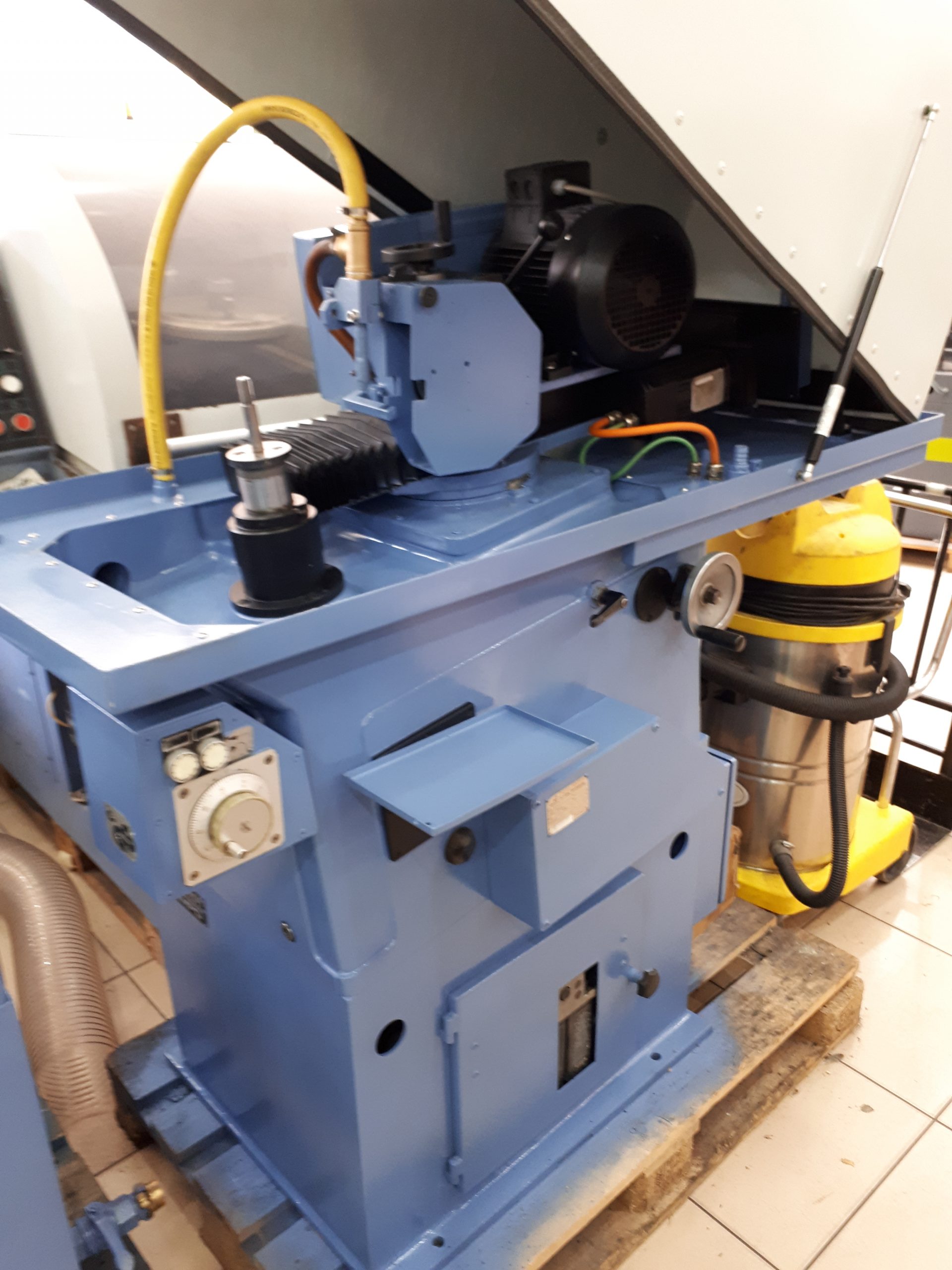 2. El Tempo Schmidt CNC HSS Daire Testere Bileme Makinesi